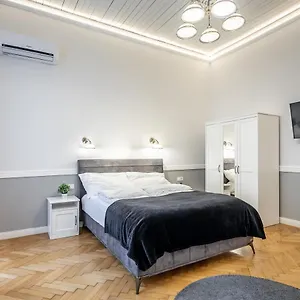 Apartmán Luxurious At Center, Budapešť
